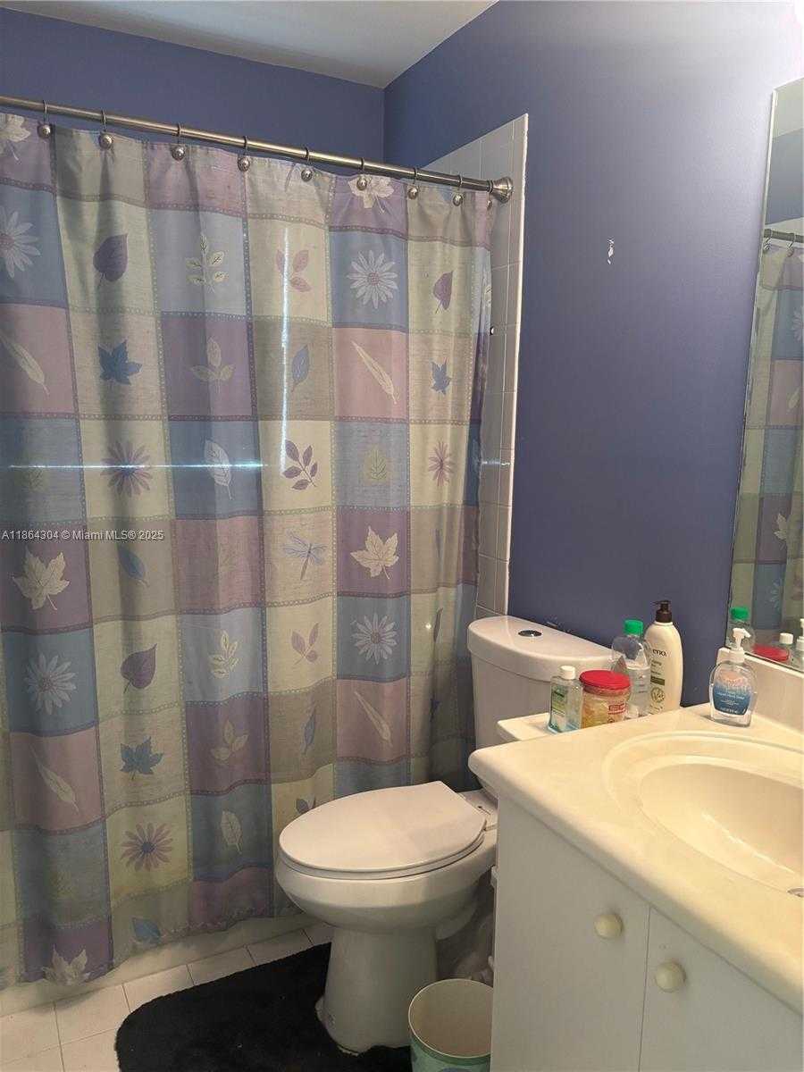 Small Image of 18581 NORTH WEST 23RD ST, Pembroke Pines Number 24