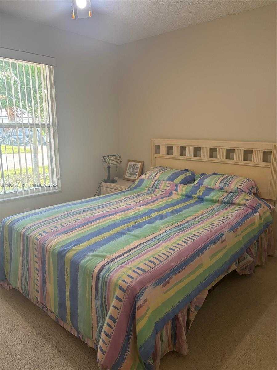 Small Image of 18581 NORTH WEST 23RD ST, Pembroke Pines Number 25