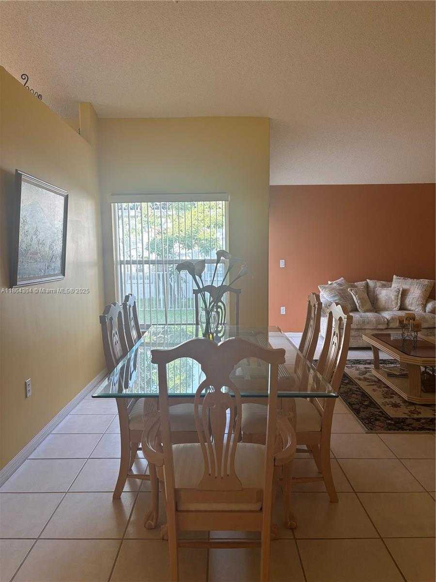 Small Image of 18581 NORTH WEST 23RD ST, Pembroke Pines Number 4