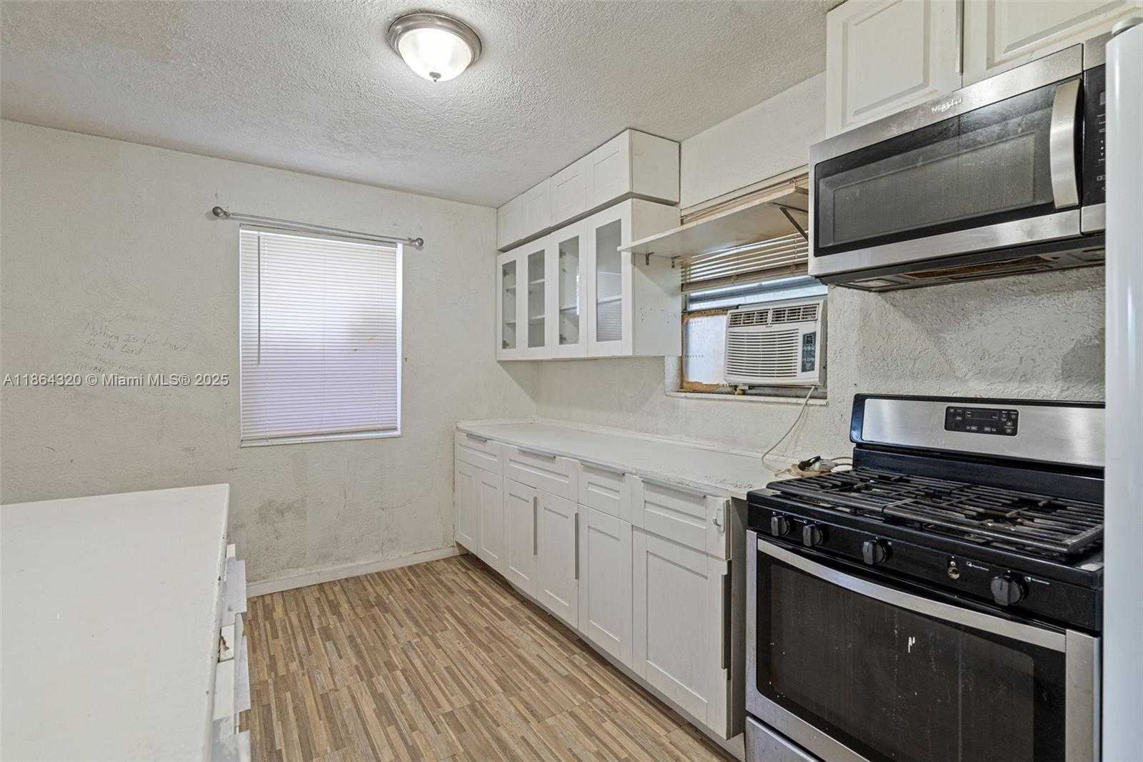 Small Image of 2433 NORTH WEST 20TH ST, Fort Lauderdale Number 10