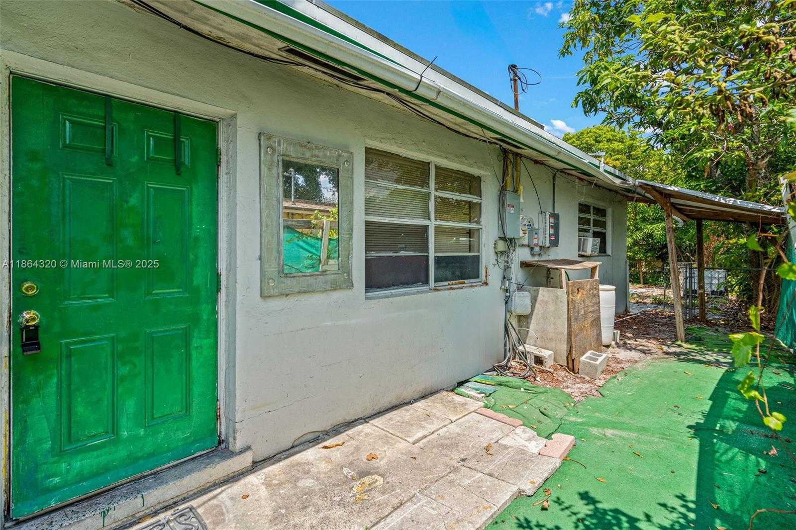 Small Image of 2433 NORTH WEST 20TH ST, Fort Lauderdale Number 3