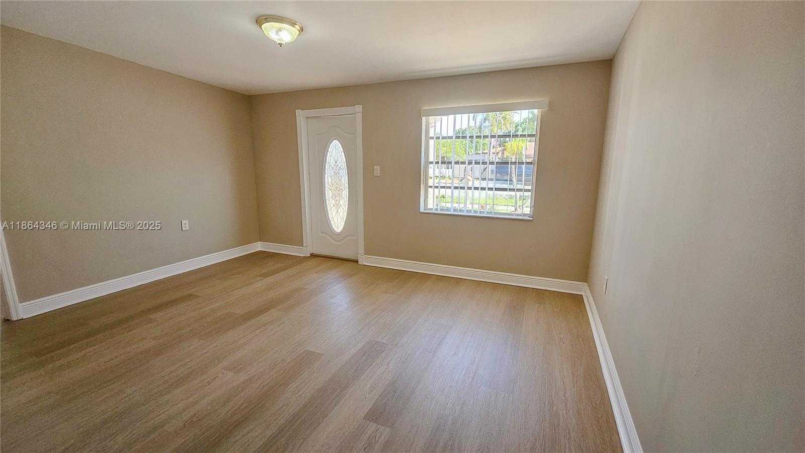 Small Image of 453 EAST 61ST ST, Hialeah Number 10