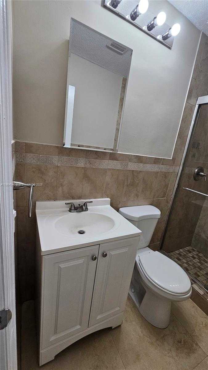 Small Image of 453 EAST 61ST ST, Hialeah Number 22