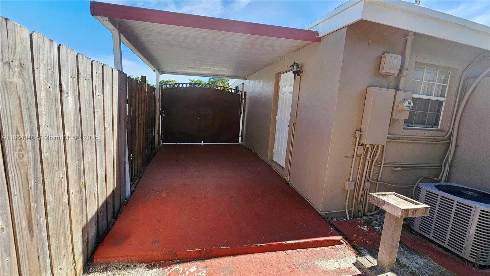 Small Image of 453 EAST 61ST ST, Hialeah Number 7