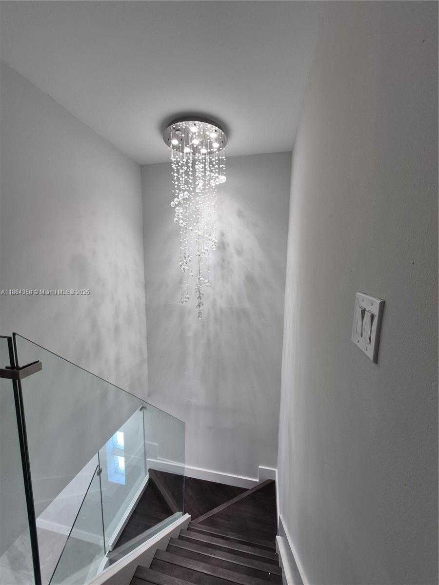 Small Image of 2176 NORTH WEST 184TH WAY, Pembroke Pines Number 13