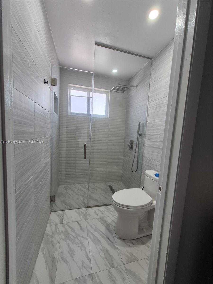 Small Image of 2176 NORTH WEST 184TH WAY, Pembroke Pines Number 18
