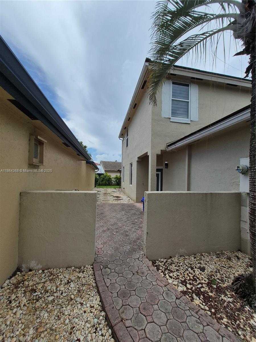 Small Image of 2176 NORTH WEST 184TH WAY, Pembroke Pines Number 20