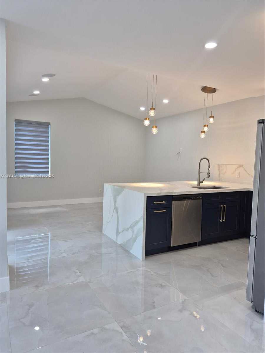 Small Image of 2176 NORTH WEST 184TH WAY, Pembroke Pines Number 6