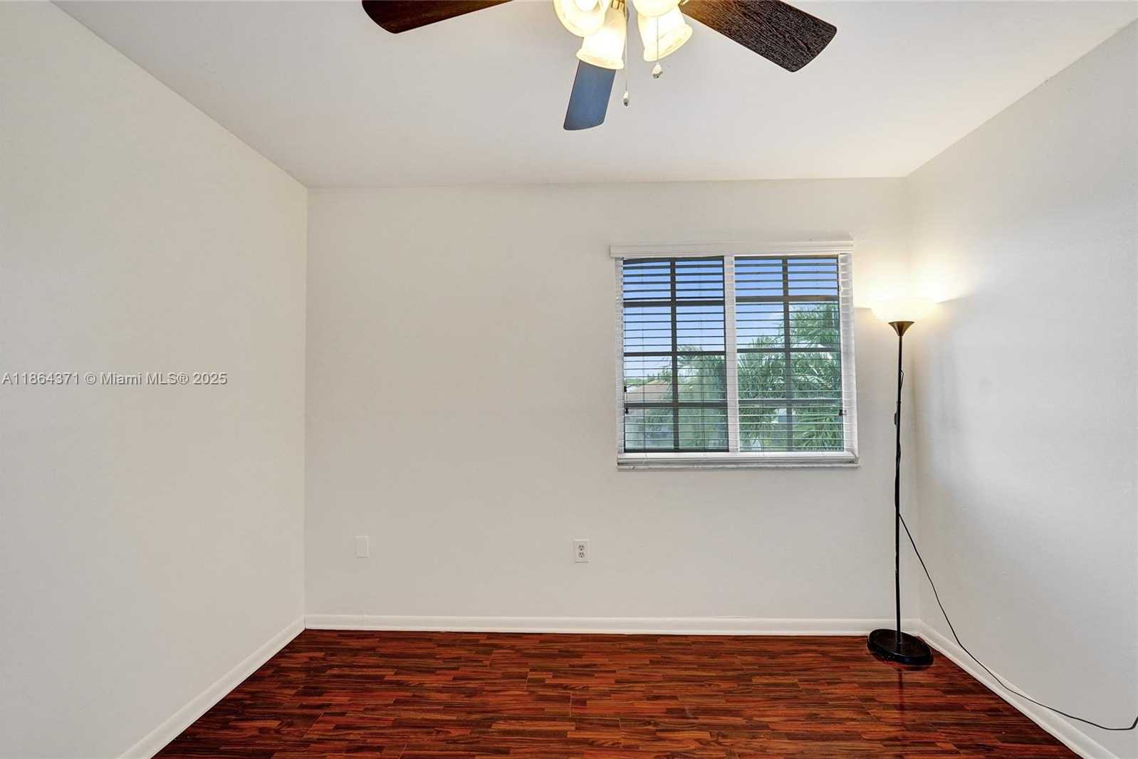 Small Image of 9950 SOUTH WEST 12TH ST, Pembroke Pines Number 34