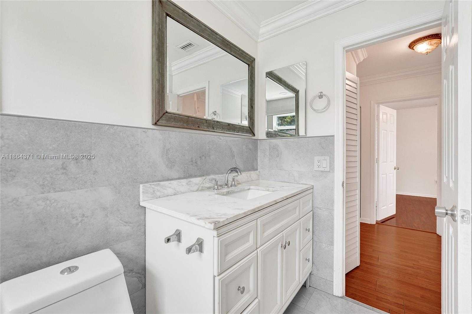 Small Image of 9950 SOUTH WEST 12TH ST, Pembroke Pines Number 39