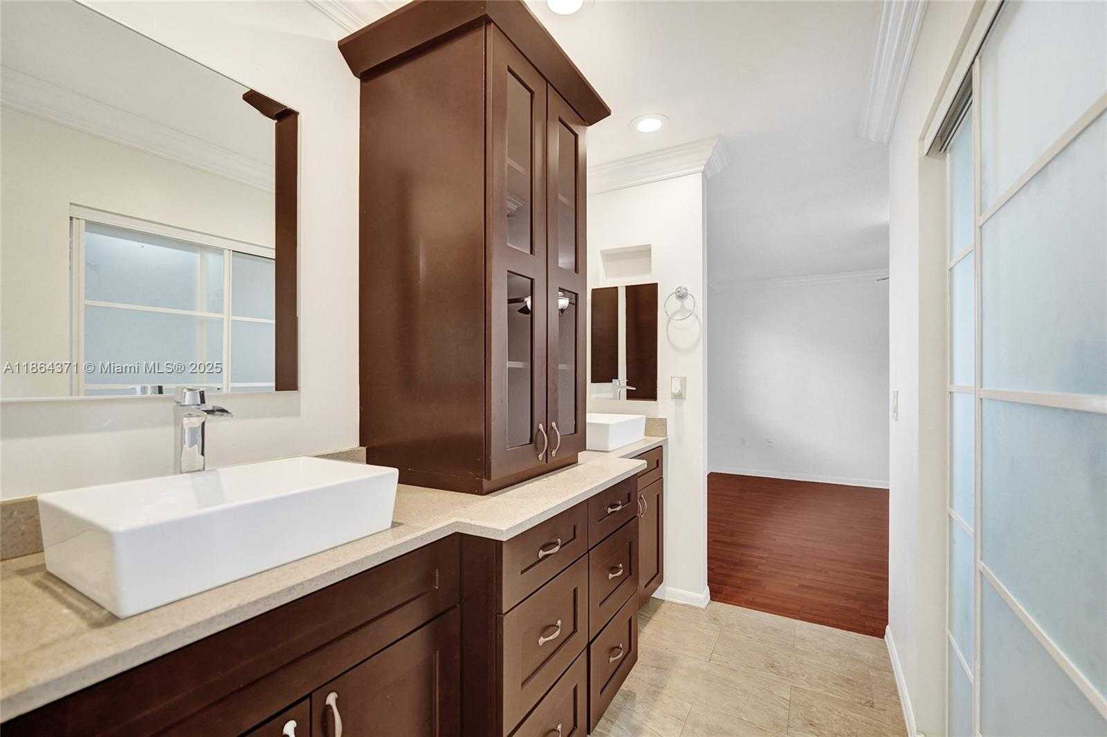 Small Image of 9950 SOUTH WEST 12TH ST, Pembroke Pines Number 48