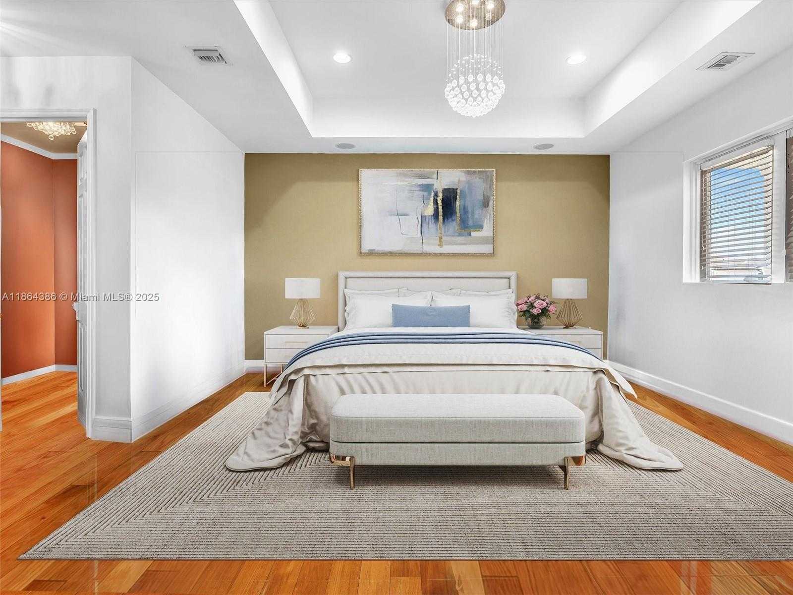 Small Image of 3521 FOREST VIEW CIR, Fort Lauderdale Number 16
