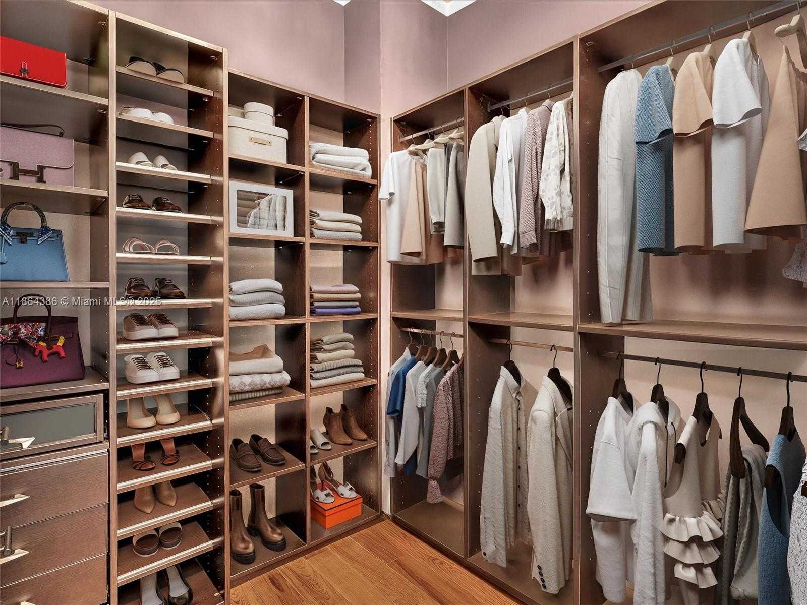Small Image of 3521 FOREST VIEW CIR, Fort Lauderdale Number 18