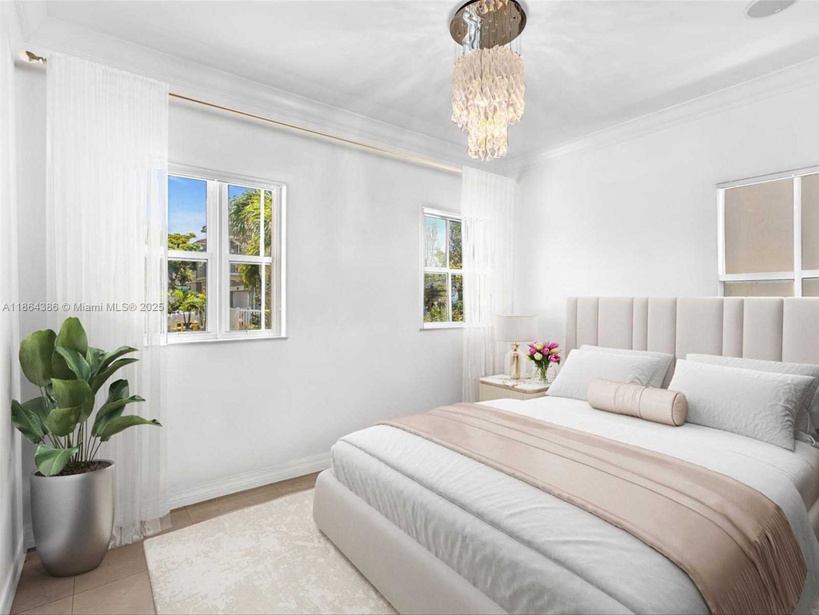 Small Image of 3521 FOREST VIEW CIR, Fort Lauderdale Number 21