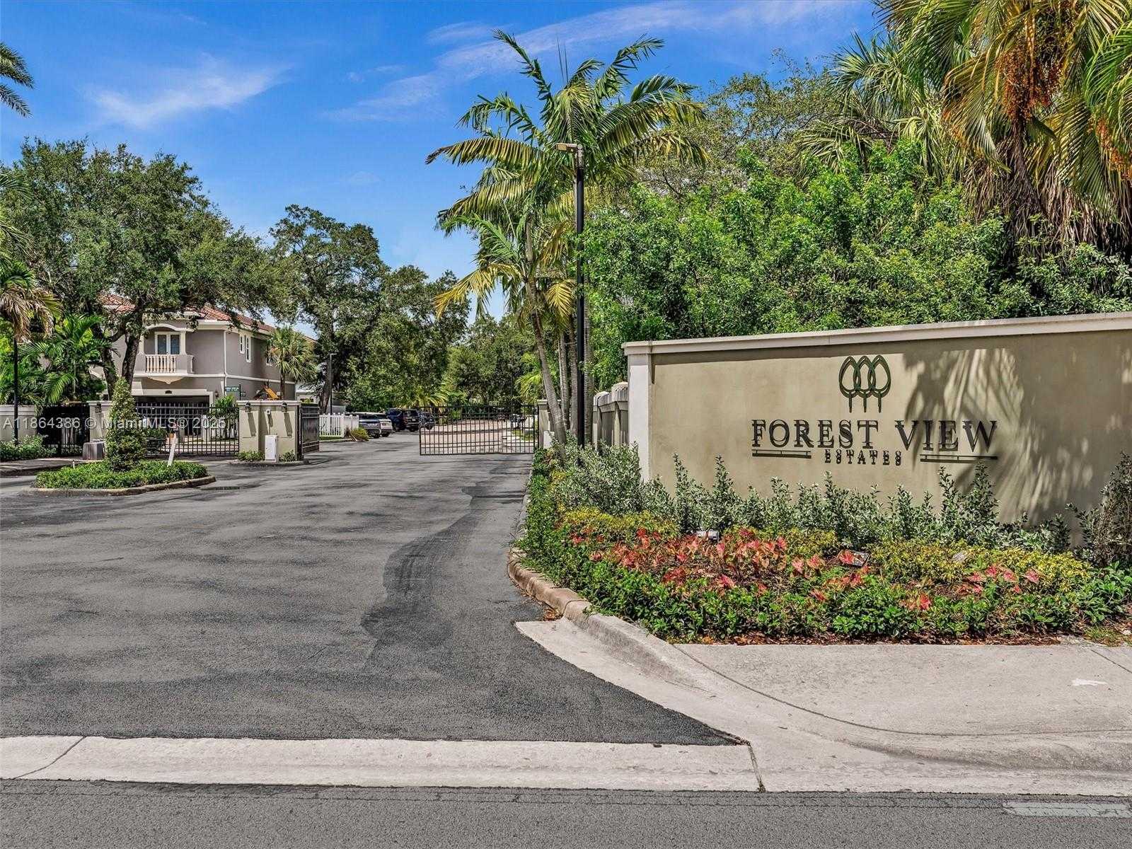 Small Image of 3521 FOREST VIEW CIR, Fort Lauderdale Number 32