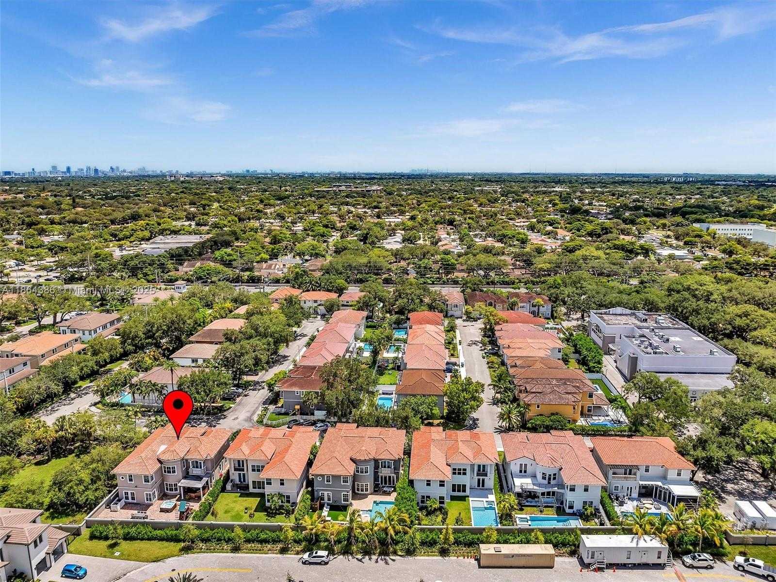 Small Image of 3521 FOREST VIEW CIR, Fort Lauderdale Number 35