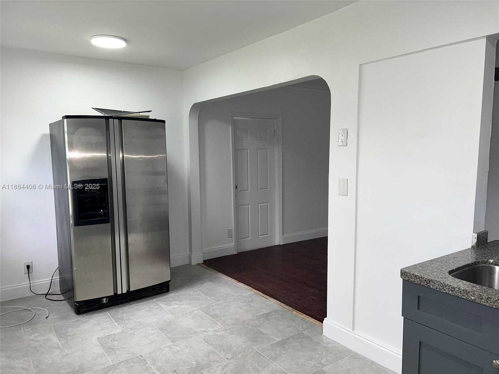 Small Image of 802 SOUTH 24TH AVE, Hollywood Number 13