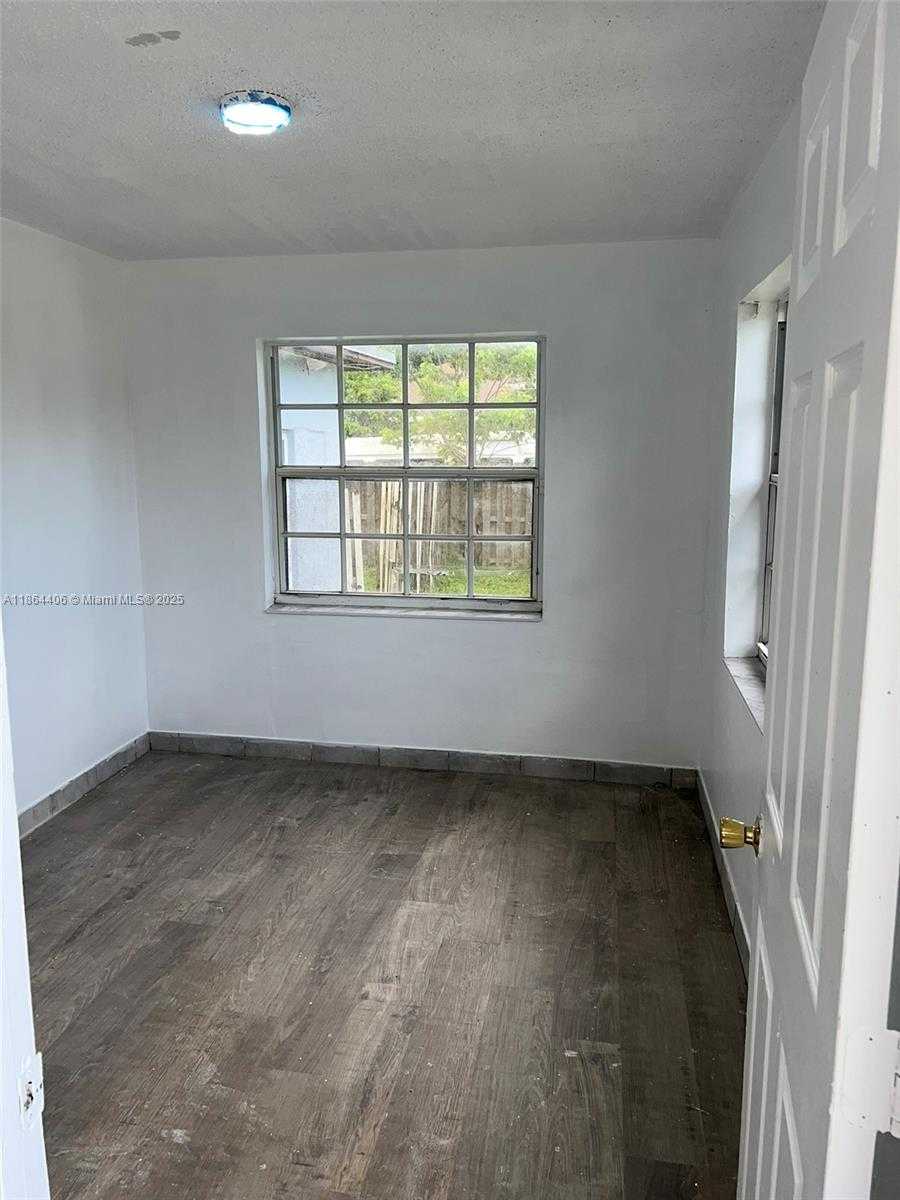 Small Image of 802 SOUTH 24TH AVE, Hollywood Number 17