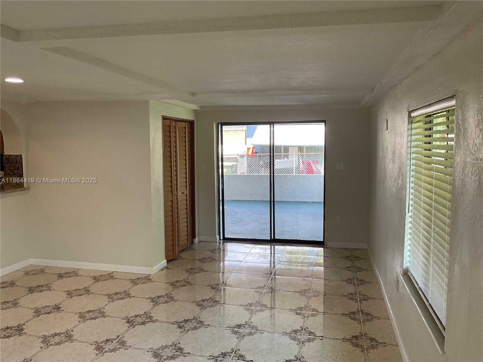 Small Image of 1150 NORTH EAST 143RD ST, North Miami Number 15
