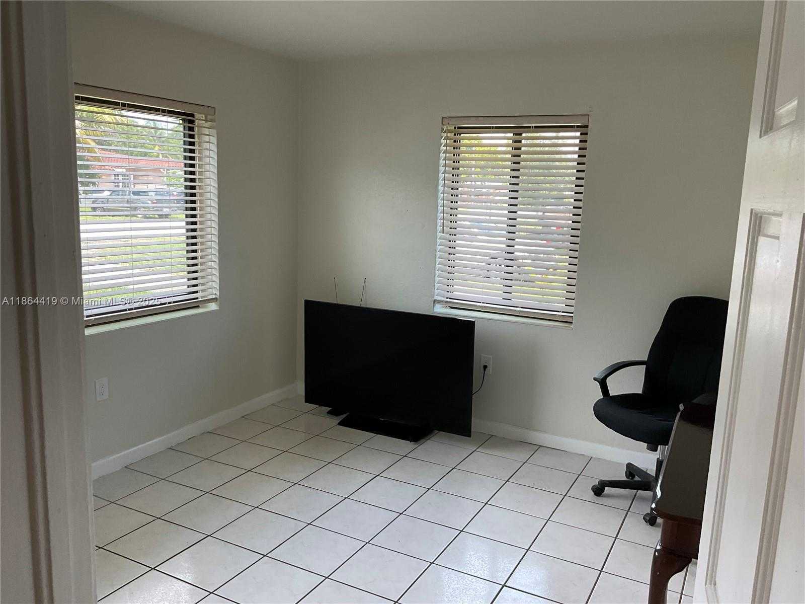 Small Image of 1150 NORTH EAST 143RD ST, North Miami Number 18