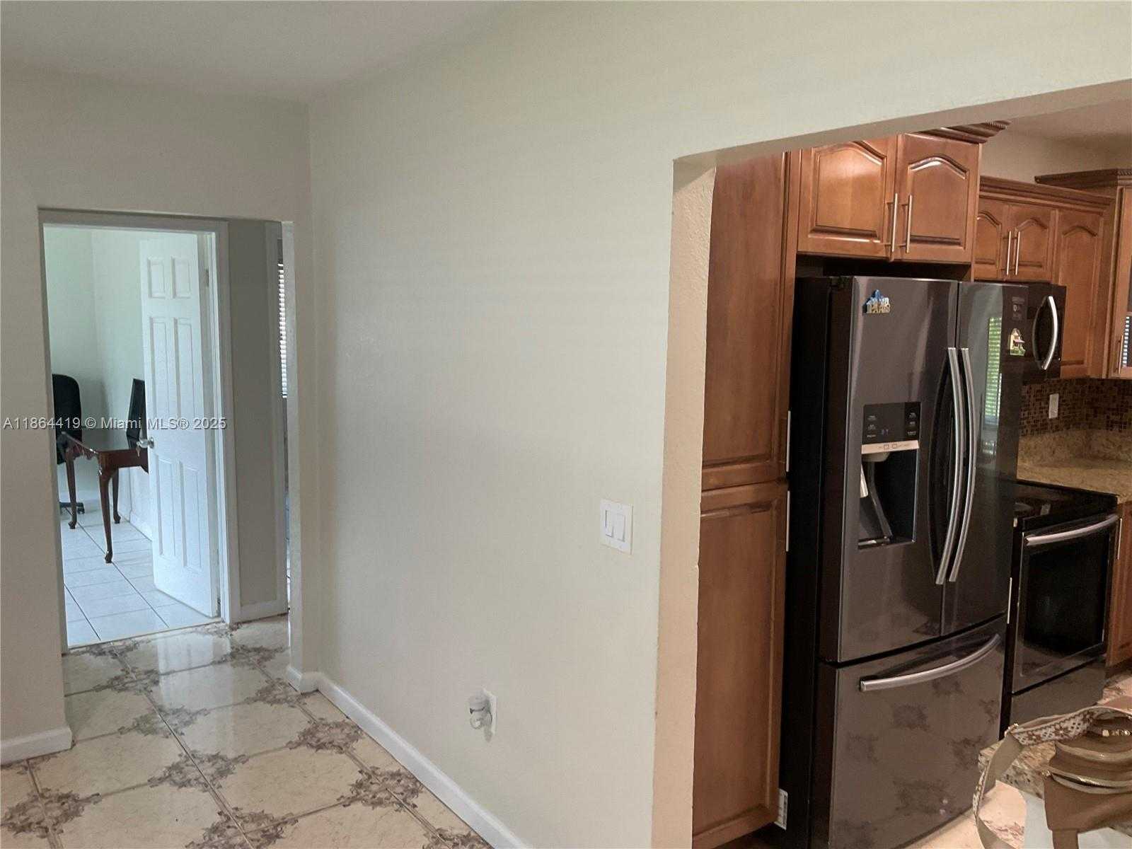 Small Image of 1150 NORTH EAST 143RD ST, North Miami Number 24