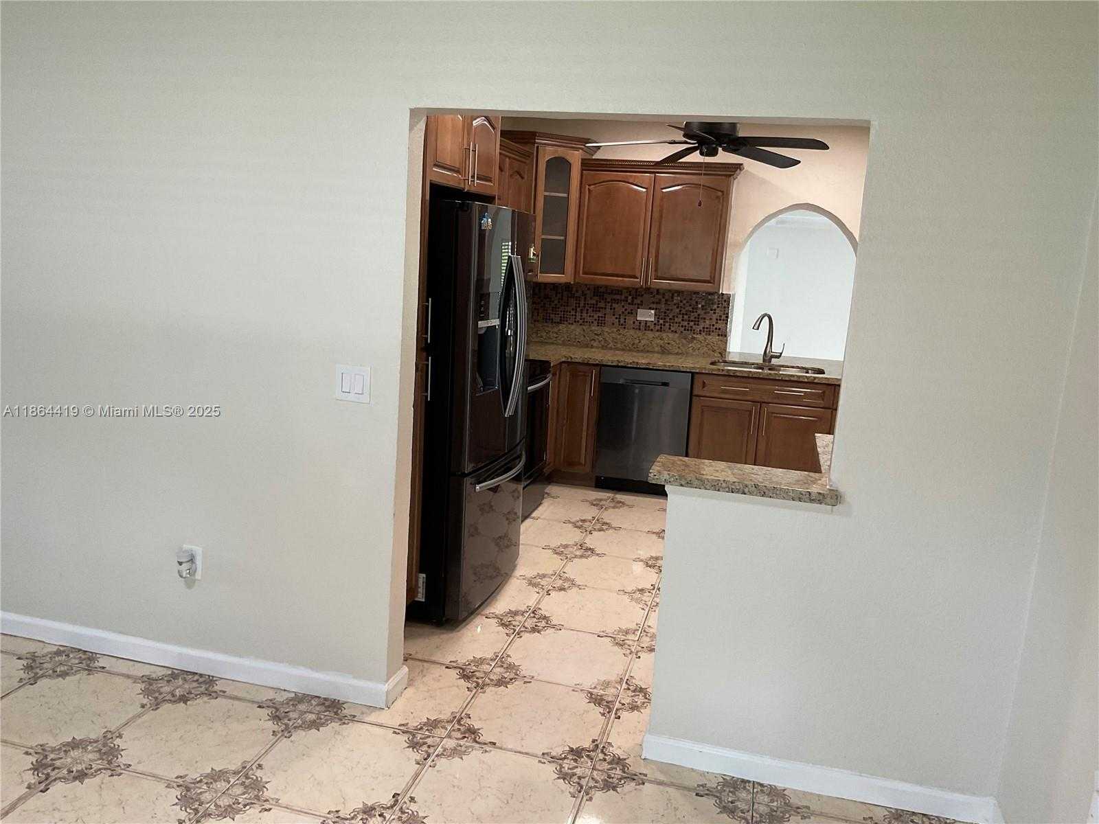 Small Image of 1150 NORTH EAST 143RD ST, North Miami Number 6