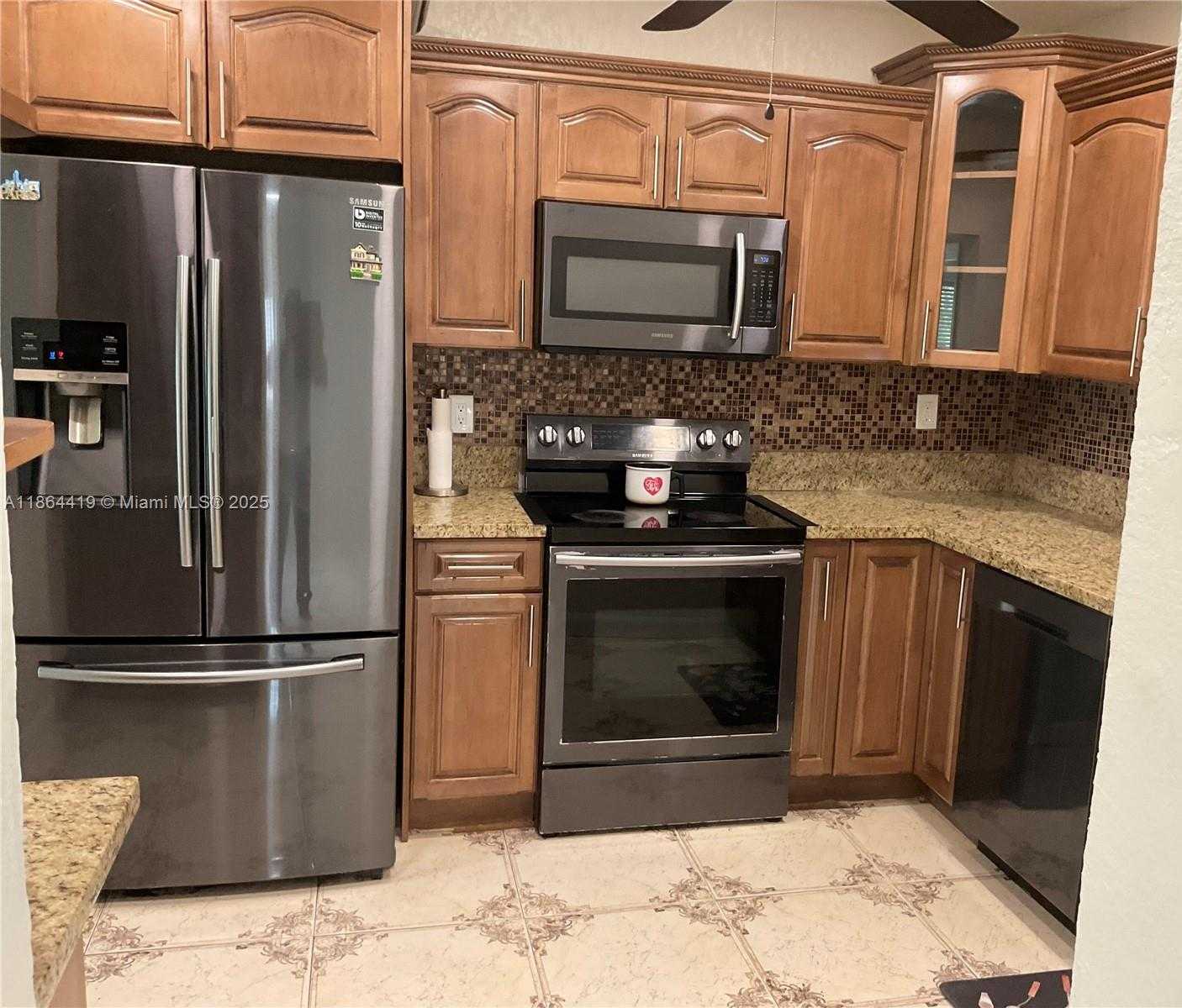 Small Image of 1150 NORTH EAST 143RD ST, North Miami Number 8