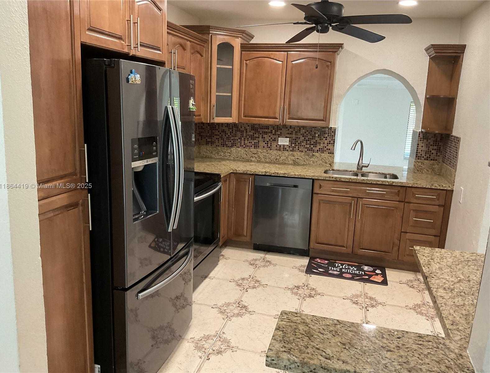 Small Image of 1150 NORTH EAST 143RD ST, North Miami Number 9