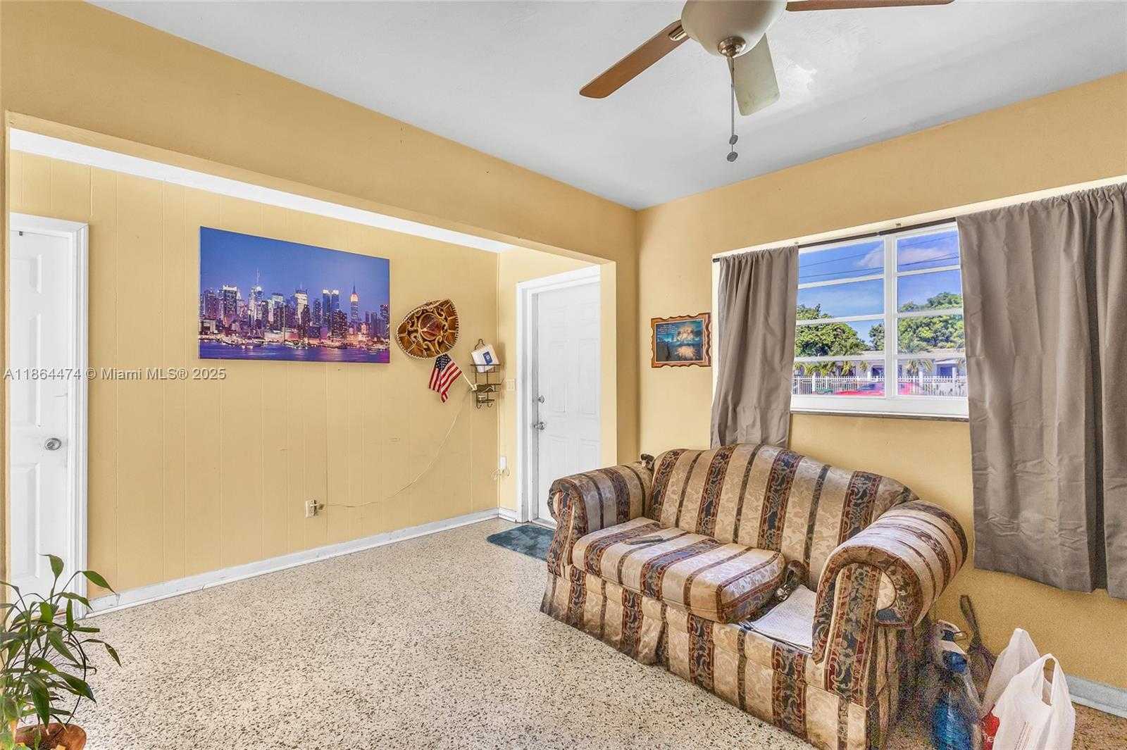 Small Image of 17210 NORTH WEST 47TH AVE, Miami Gardens Number 10