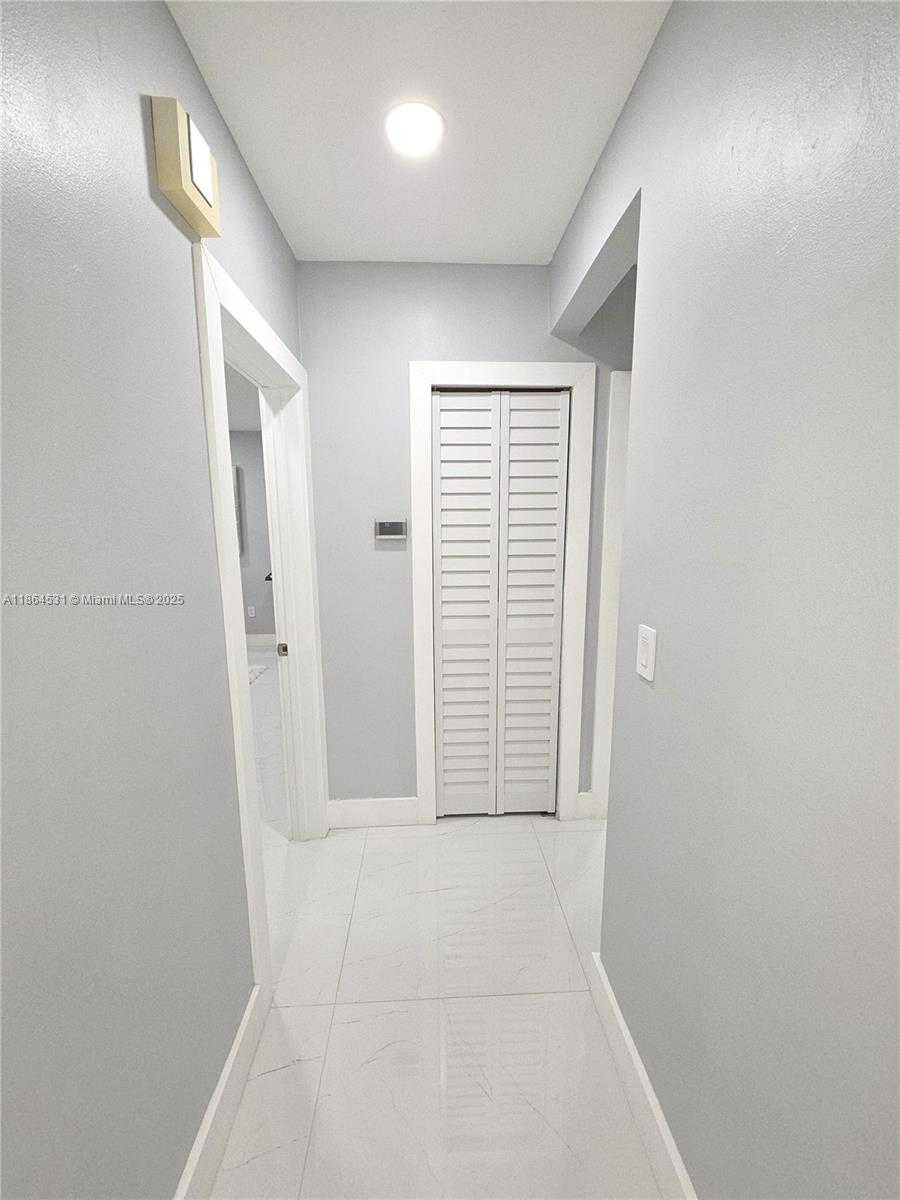 Small Image of 380 WEST 41ST ST, Hialeah Number 14