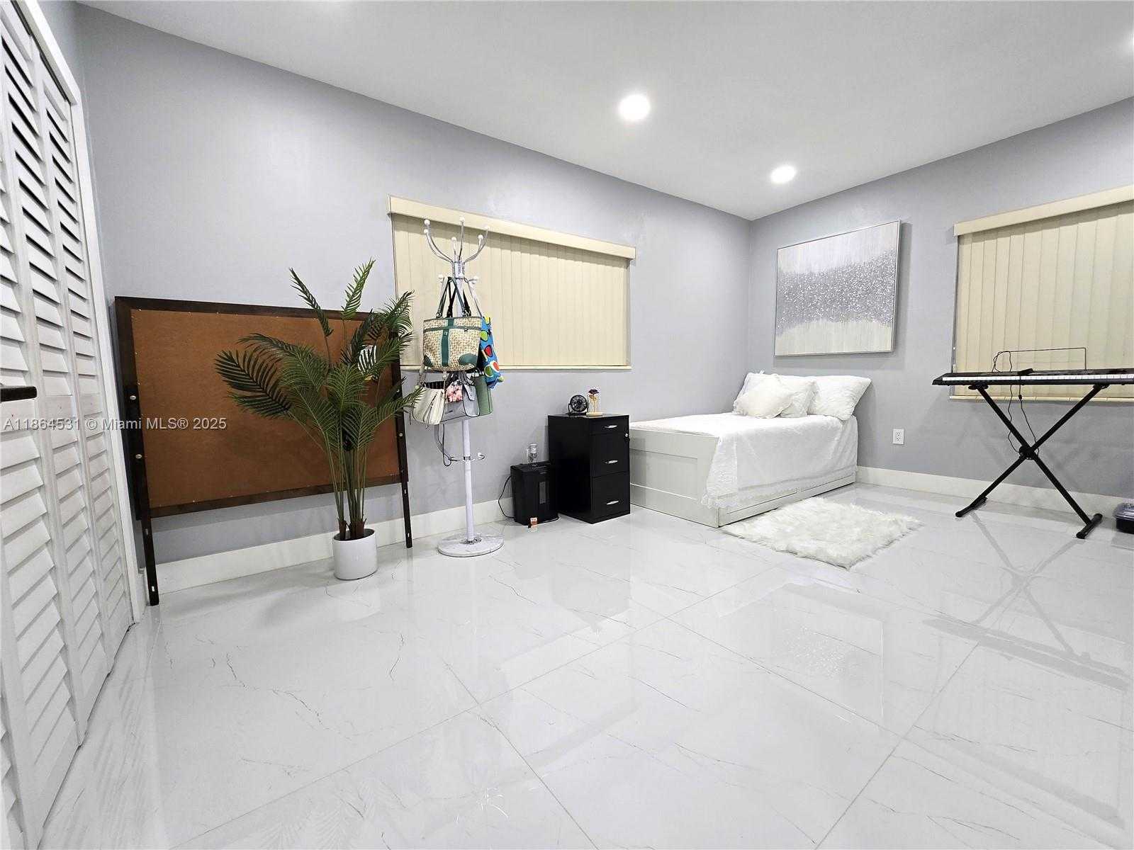 Small Image of 380 WEST 41ST ST, Hialeah Number 15