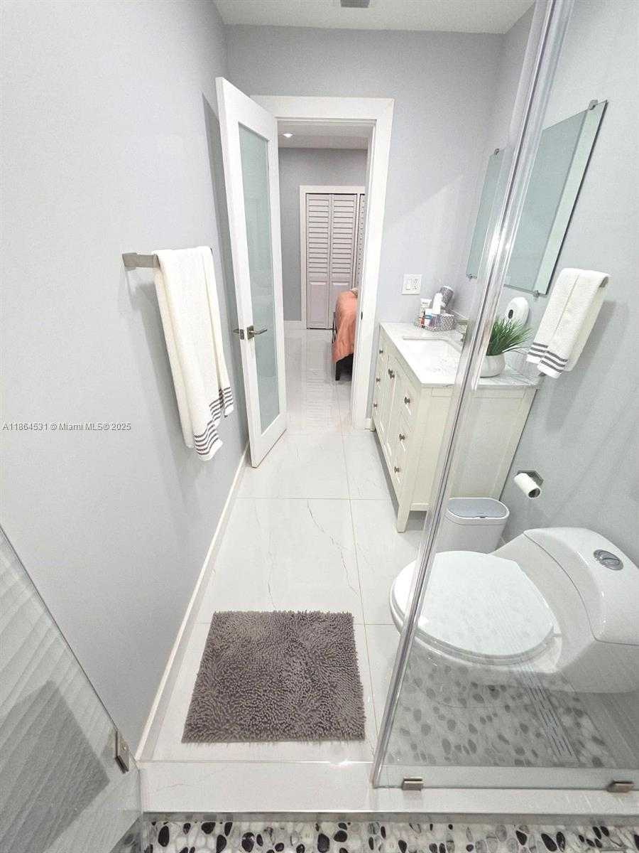 Small Image of 380 WEST 41ST ST, Hialeah Number 27