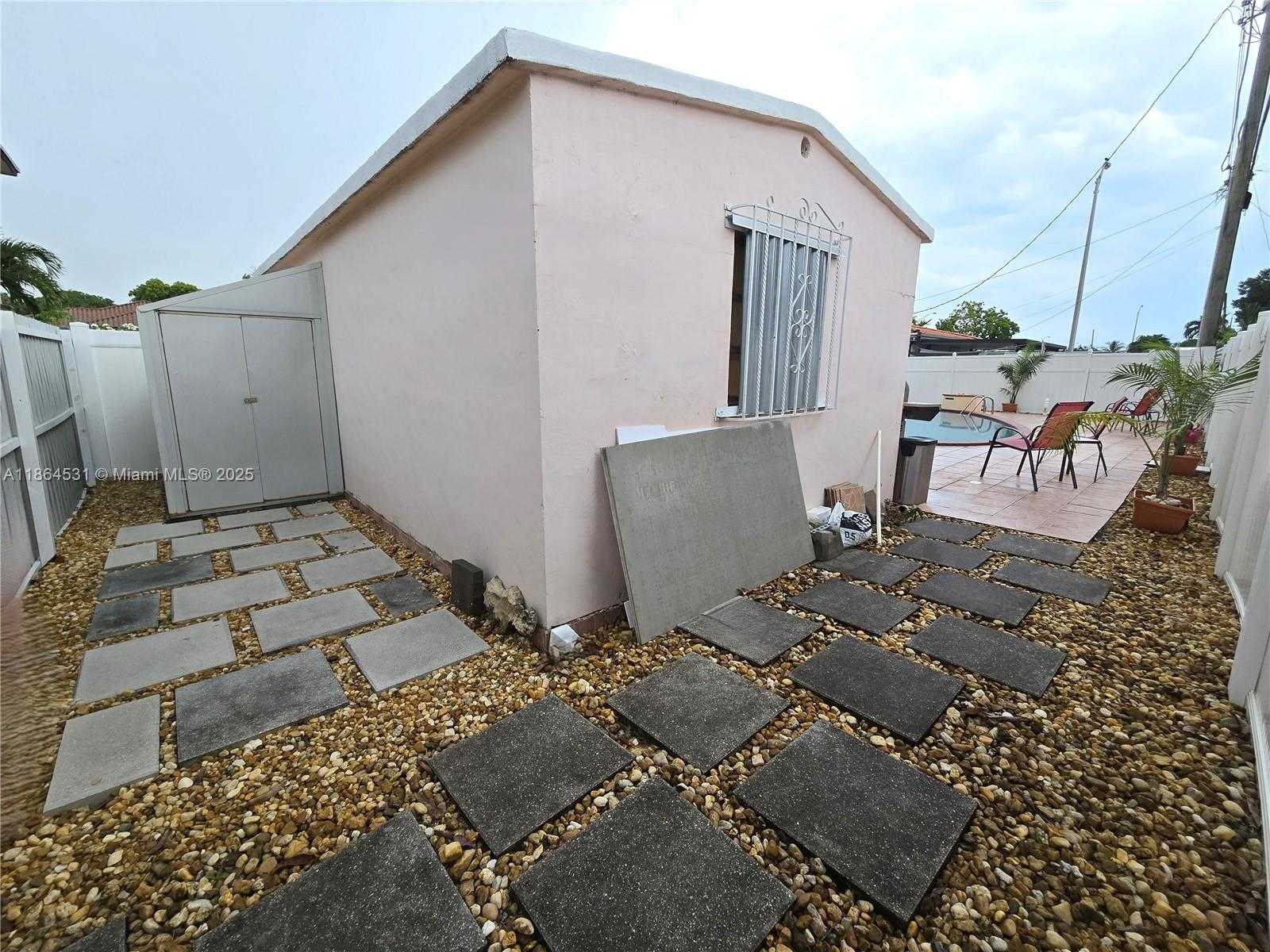 Small Image of 380 WEST 41ST ST, Hialeah Number 36