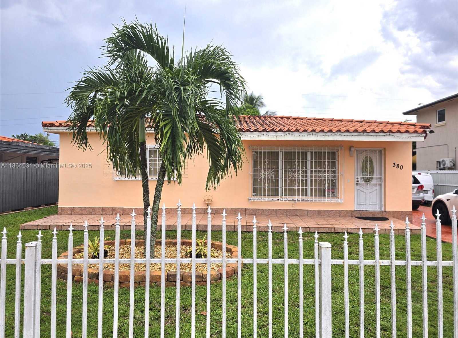 Small Image of 380 WEST 41ST ST, Hialeah Number 39