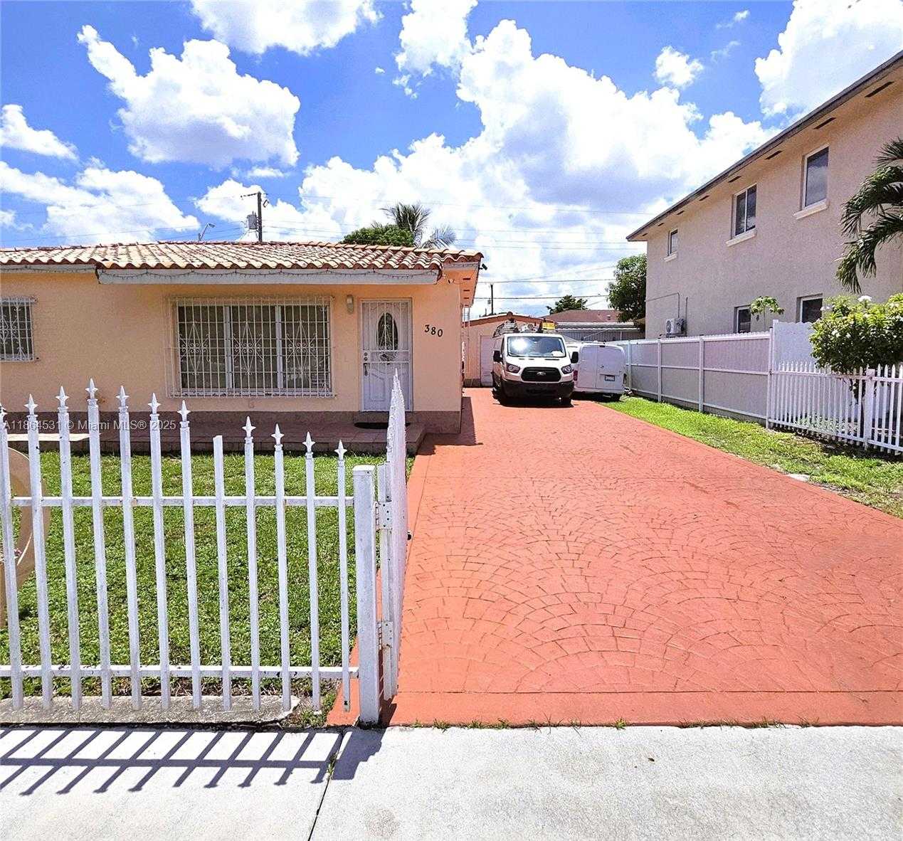 Small Image of 380 WEST 41ST ST, Hialeah Number 42