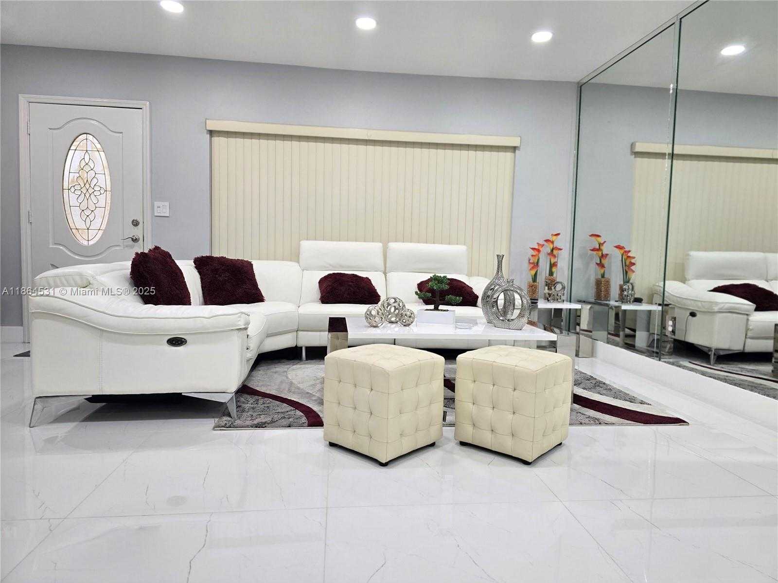 Small Image of 380 WEST 41ST ST, Hialeah Number 5