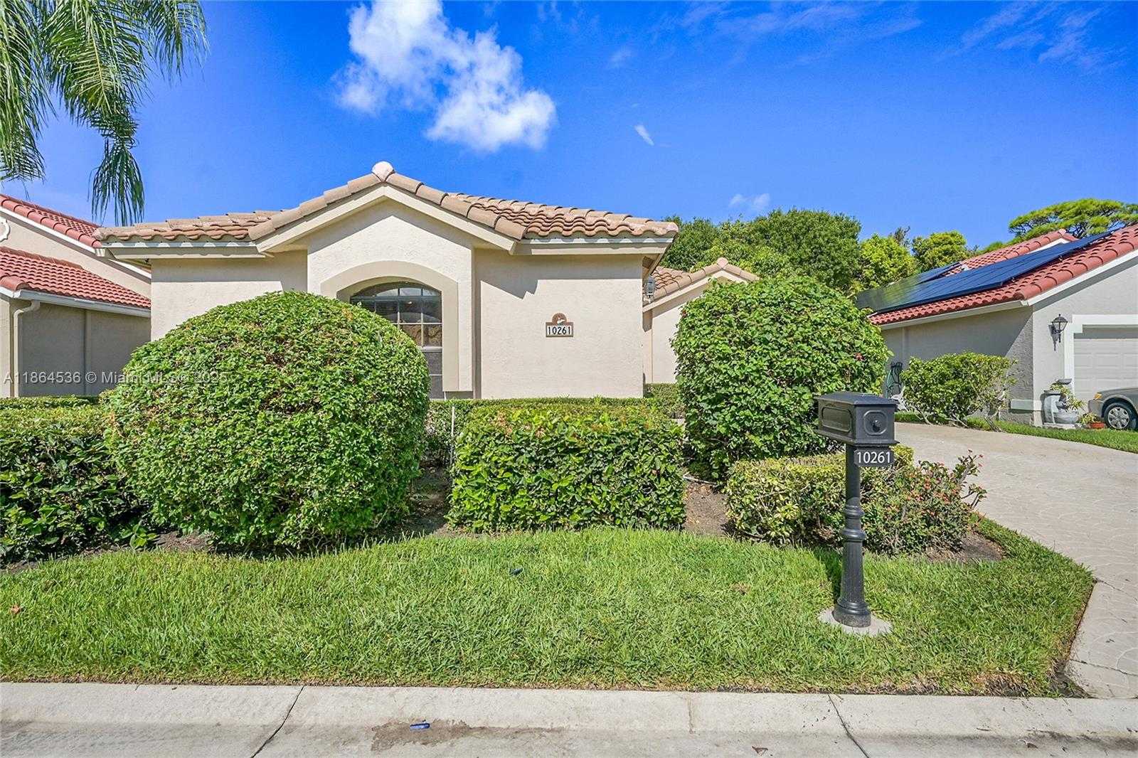 Small Image of 10261 SOUTH LEXINGTON LAKES BLVD S, Boynton Beach Number 2