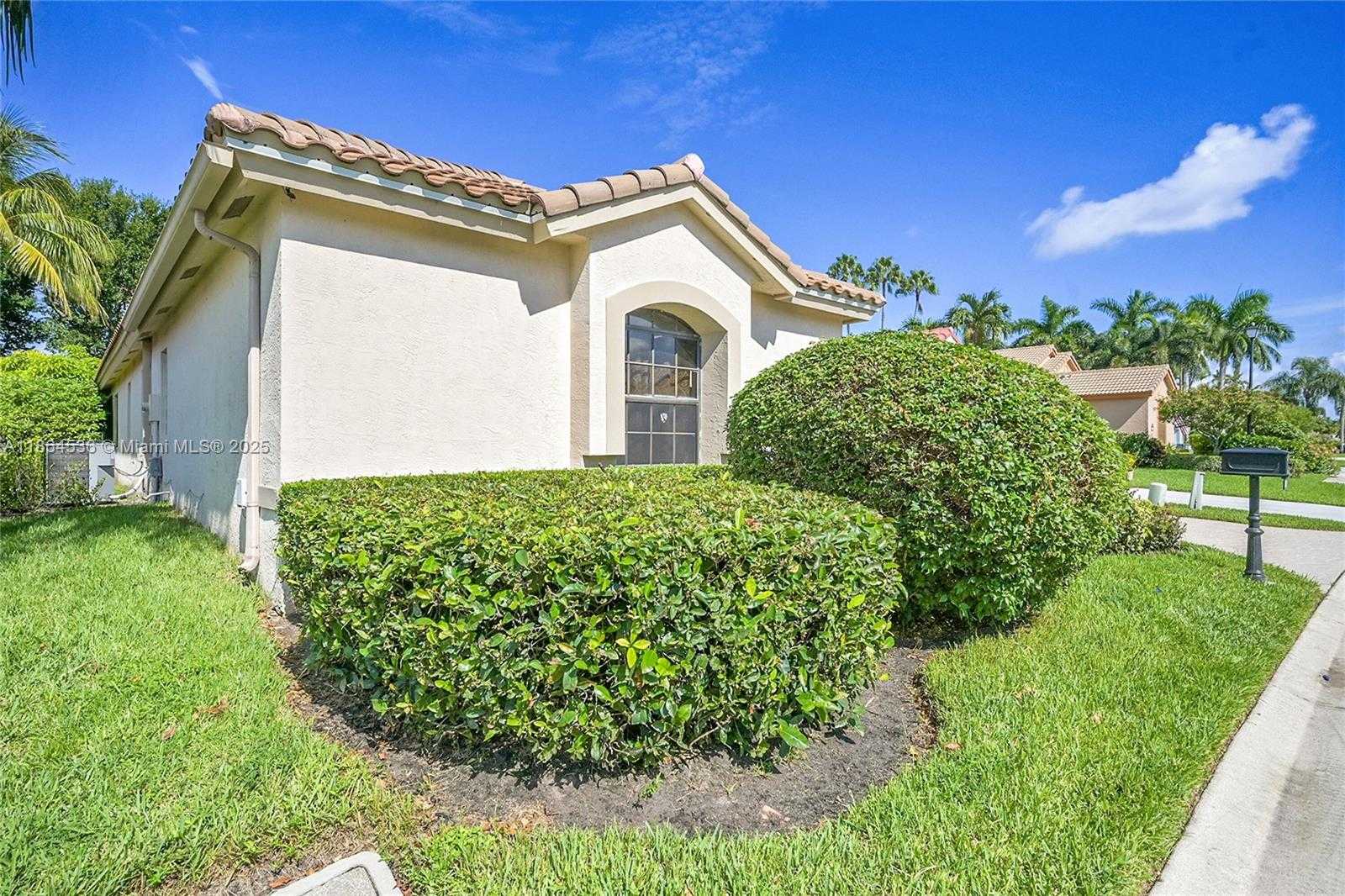 Small Image of 10261 SOUTH LEXINGTON LAKES BLVD S, Boynton Beach Number 3