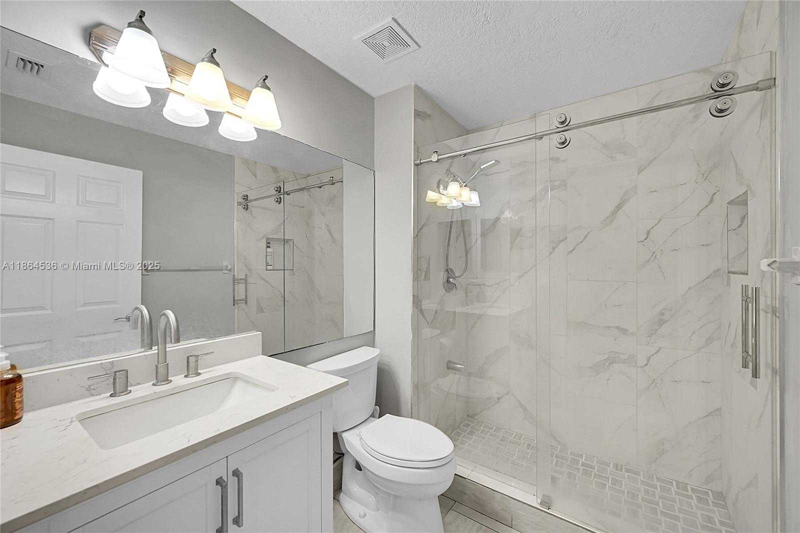 Small Image of 10261 SOUTH LEXINGTON LAKES BLVD S, Boynton Beach Number 32