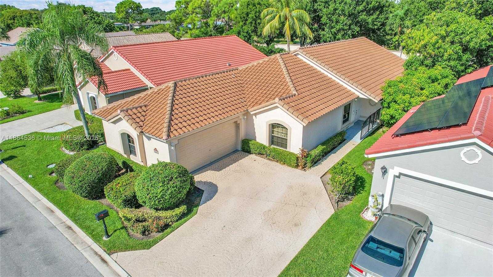 Small Image of 10261 SOUTH LEXINGTON LAKES BLVD S, Boynton Beach Number 41