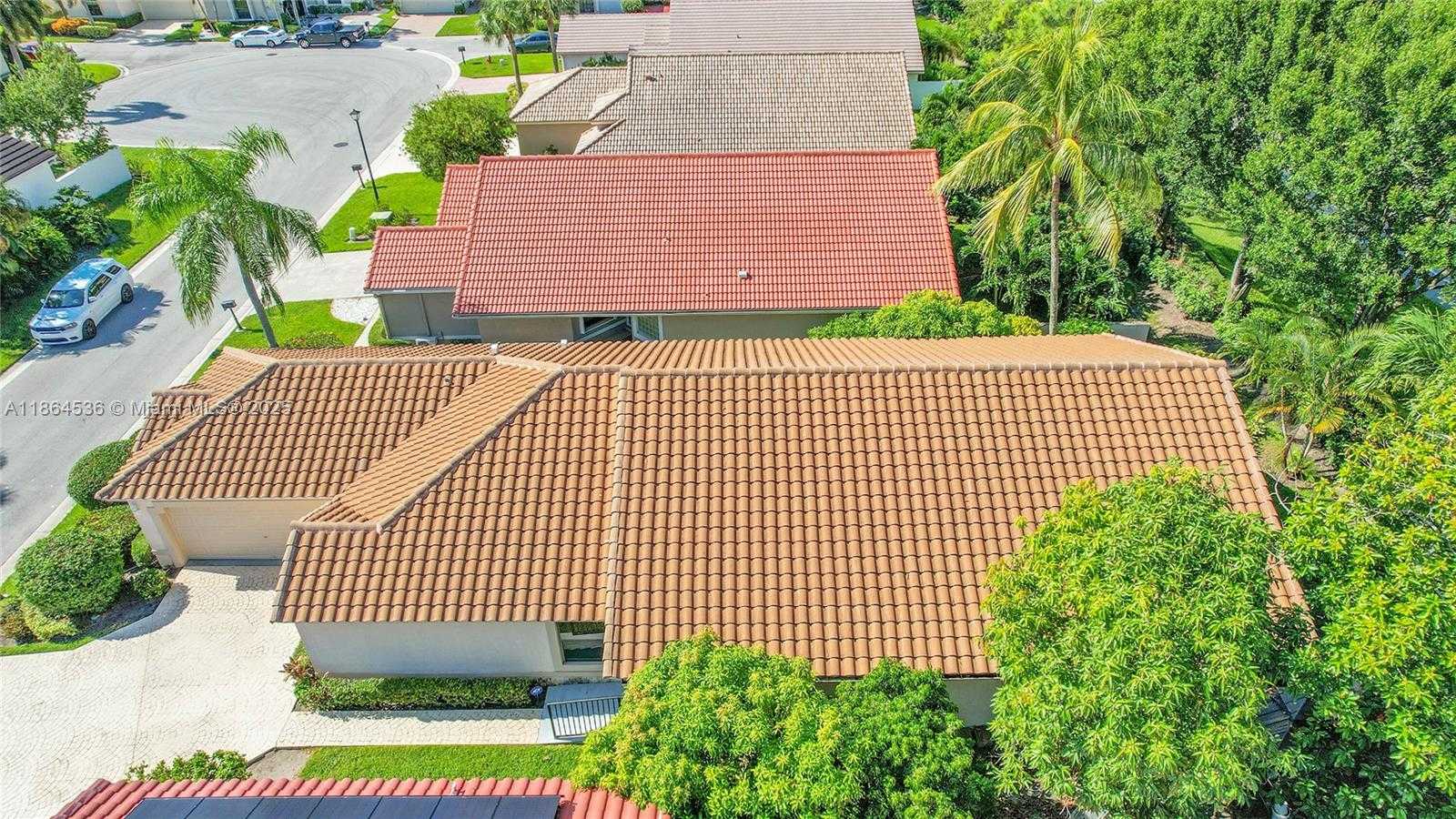 Small Image of 10261 SOUTH LEXINGTON LAKES BLVD S, Boynton Beach Number 44