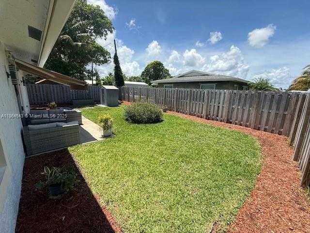 Small Image of 671 SOUTH WEST 14TH ST, Deerfield Beach Number 16