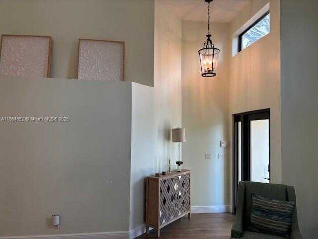 Small Image of 9945 WEST TREE TOPS COURT, Davie Number 17