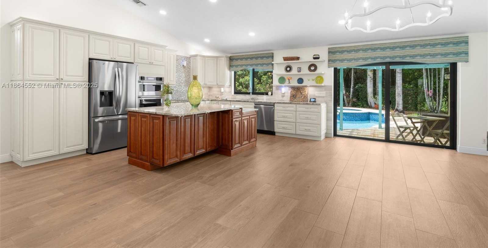 Small Image of 9945 WEST TREE TOPS COURT, Davie Number 32