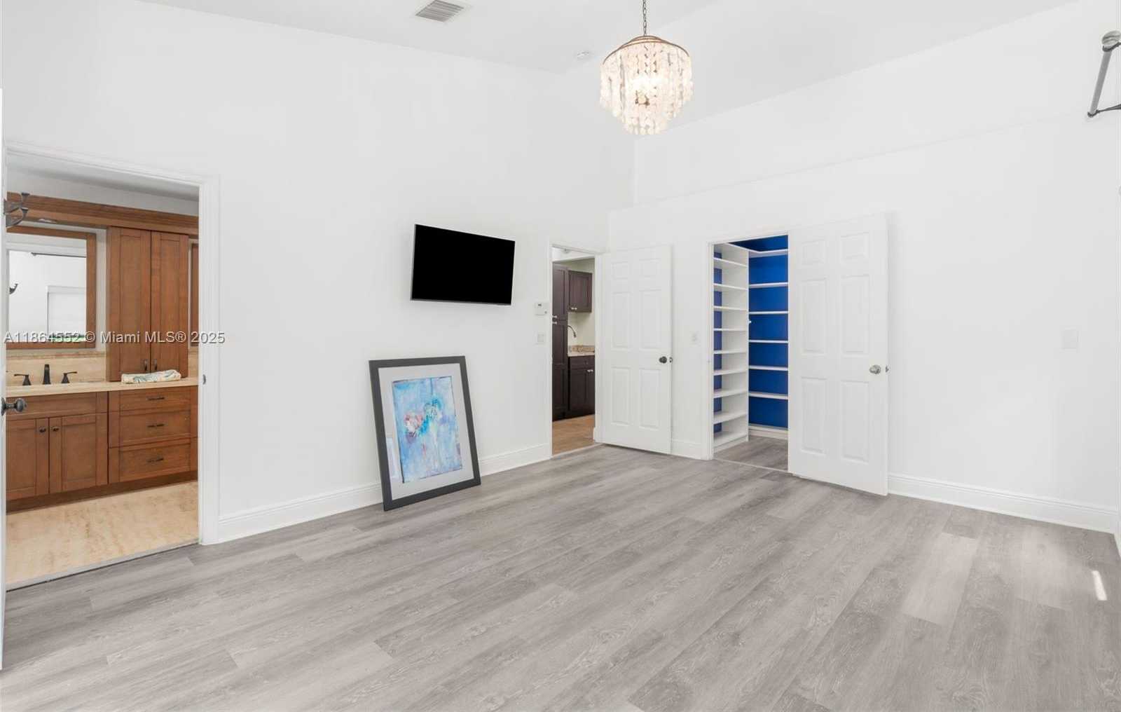 Small Image of 9945 WEST TREE TOPS COURT, Davie Number 36