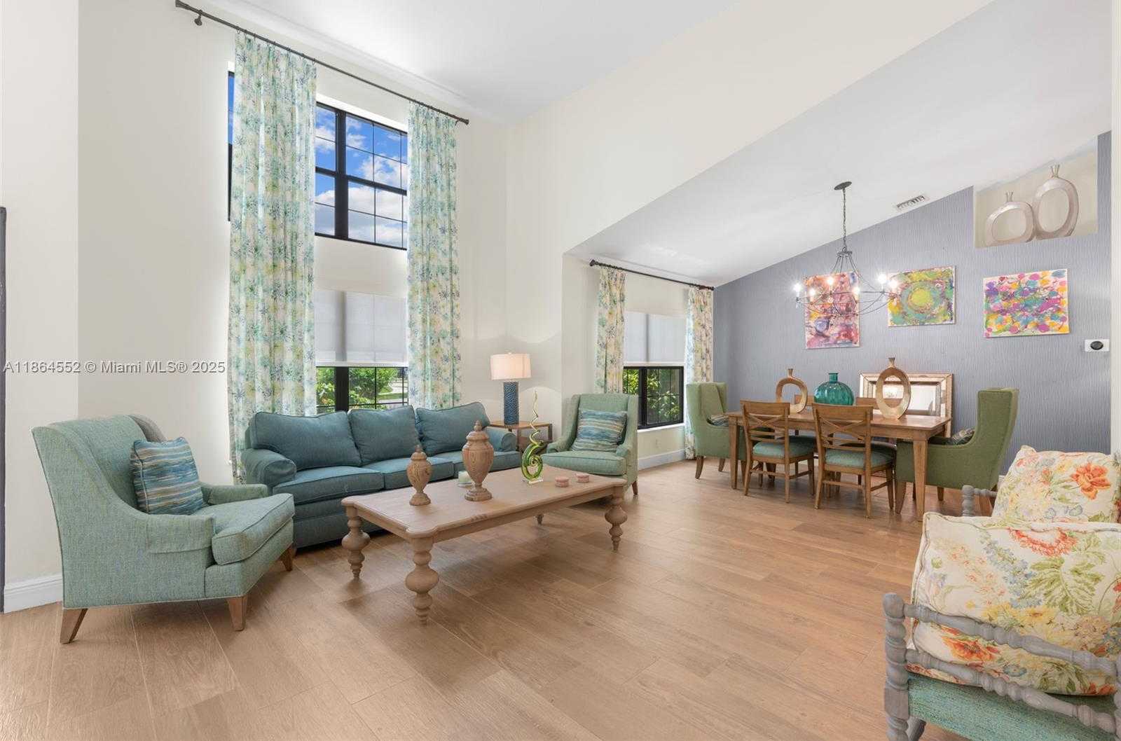 Small Image of 9945 WEST TREE TOPS COURT, Davie Number 5