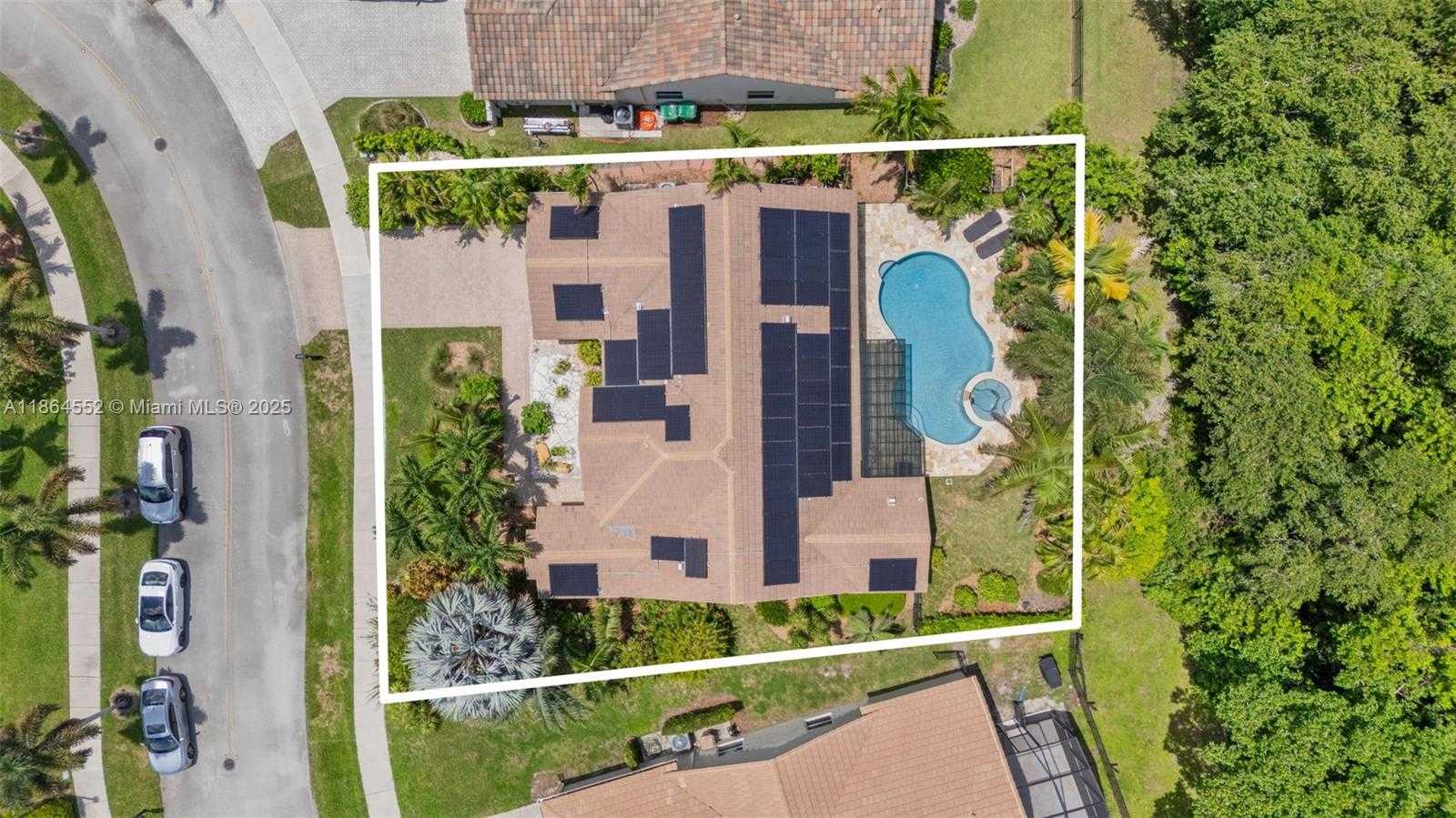 Small Image of 9945 WEST TREE TOPS COURT, Davie Number 6