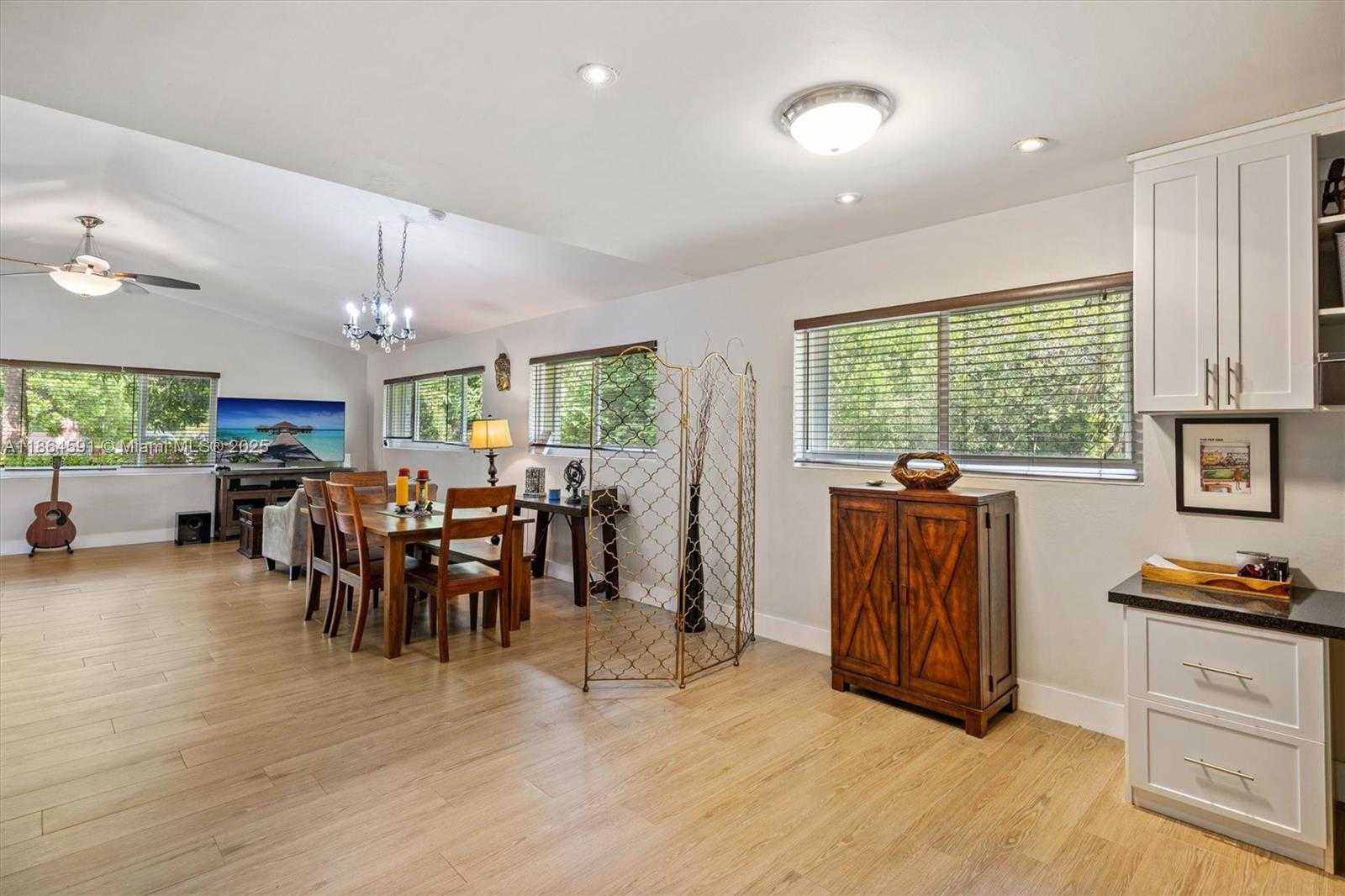 Small Image of 17625 SOUTH WEST 91ST AVE, Palmetto Bay Number 12