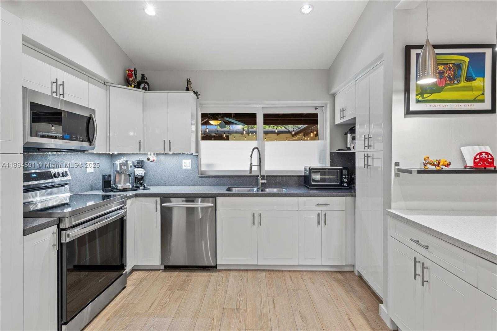 Small Image of 17625 SOUTH WEST 91ST AVE, Palmetto Bay Number 15