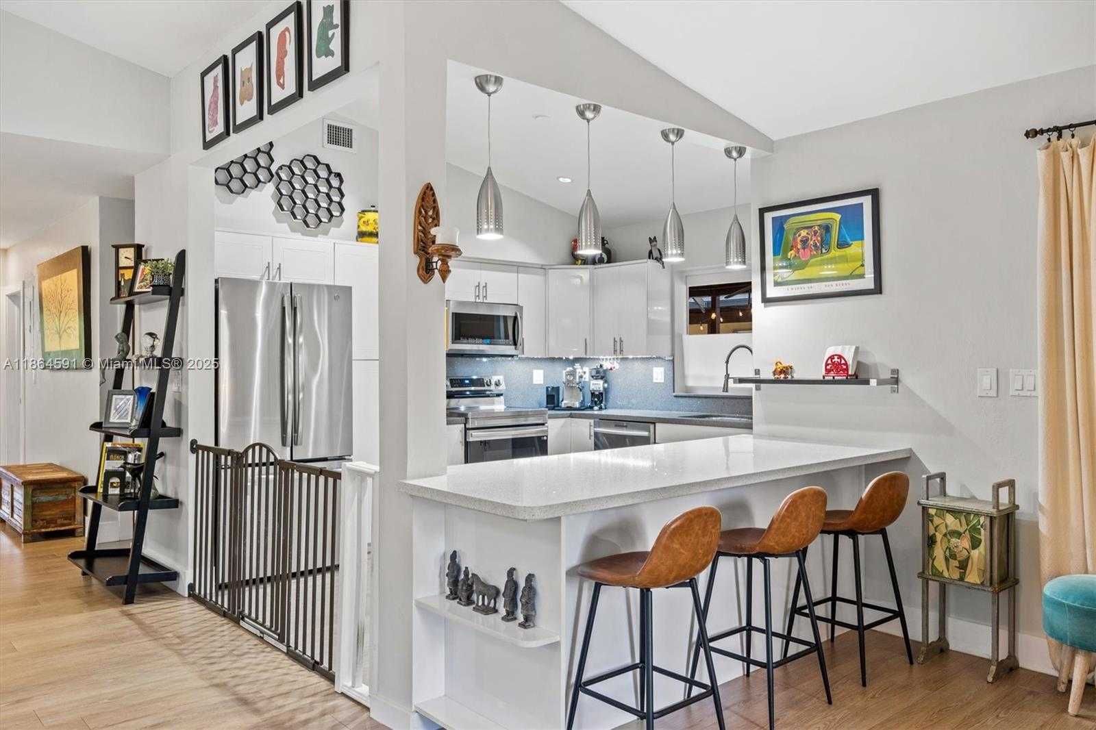 Small Image of 17625 SOUTH WEST 91ST AVE, Palmetto Bay Number 17